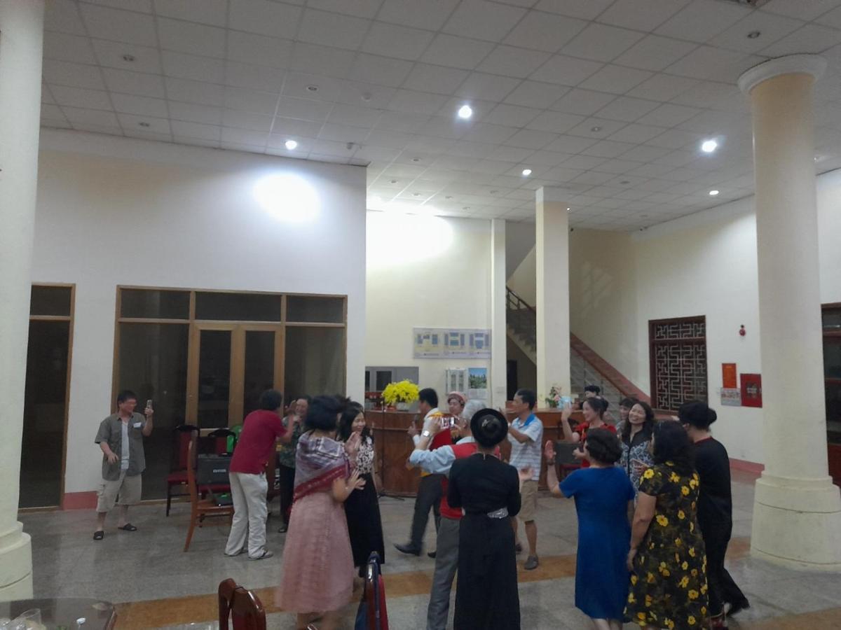 Khach San Vuon Quoc Gia Ba Be Hotel Bac Kan Eksteriør billede