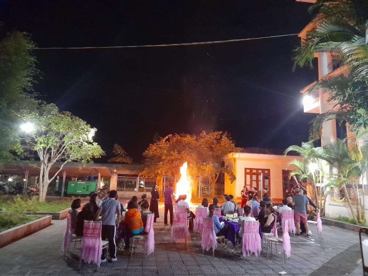 Khach San Vuon Quoc Gia Ba Be Hotel Bac Kan Eksteriør billede