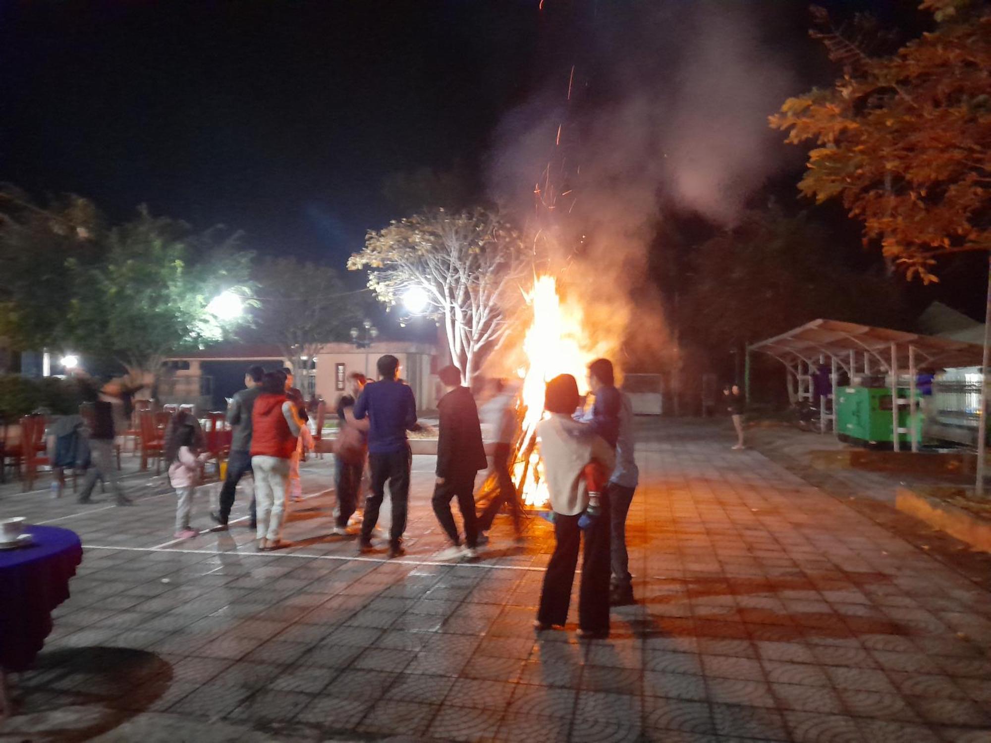 Khach San Vuon Quoc Gia Ba Be Hotel Bac Kan Eksteriør billede