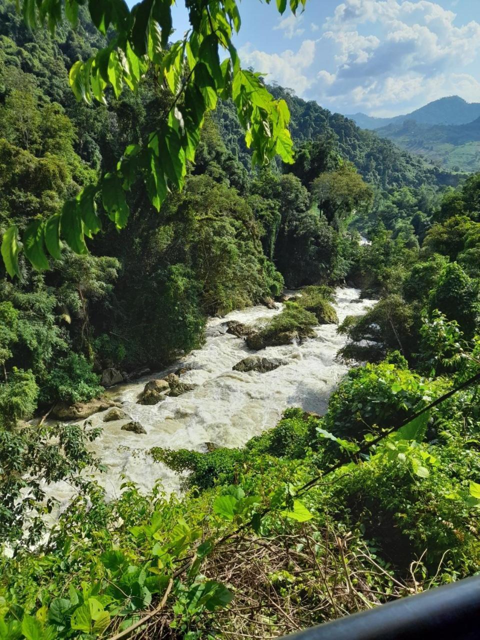 Khach San Vuon Quoc Gia Ba Be Hotel Bac Kan Eksteriør billede